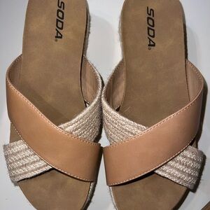 Soda Women's Tan and Cream Sandals